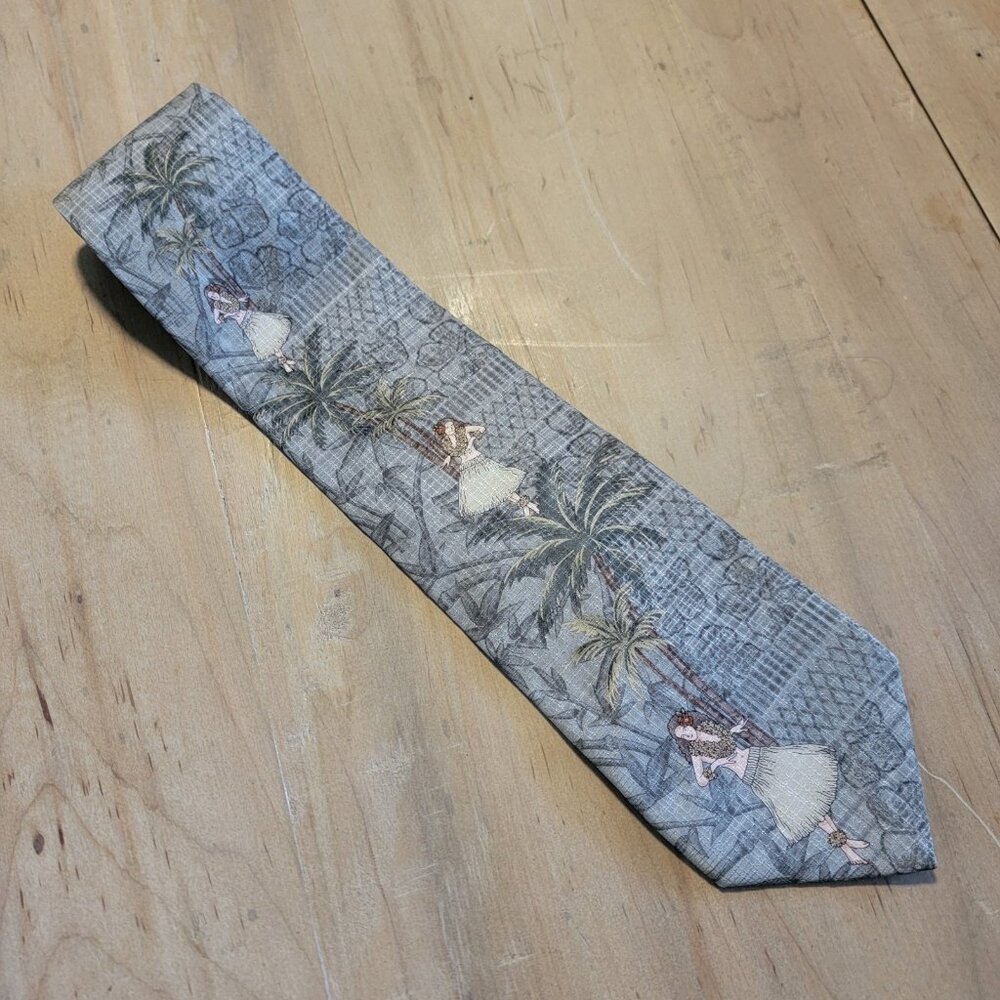 Tropicalo By Tango Hula Girl Dancing Pattern‎ Multicolor Imported Fabrics USA